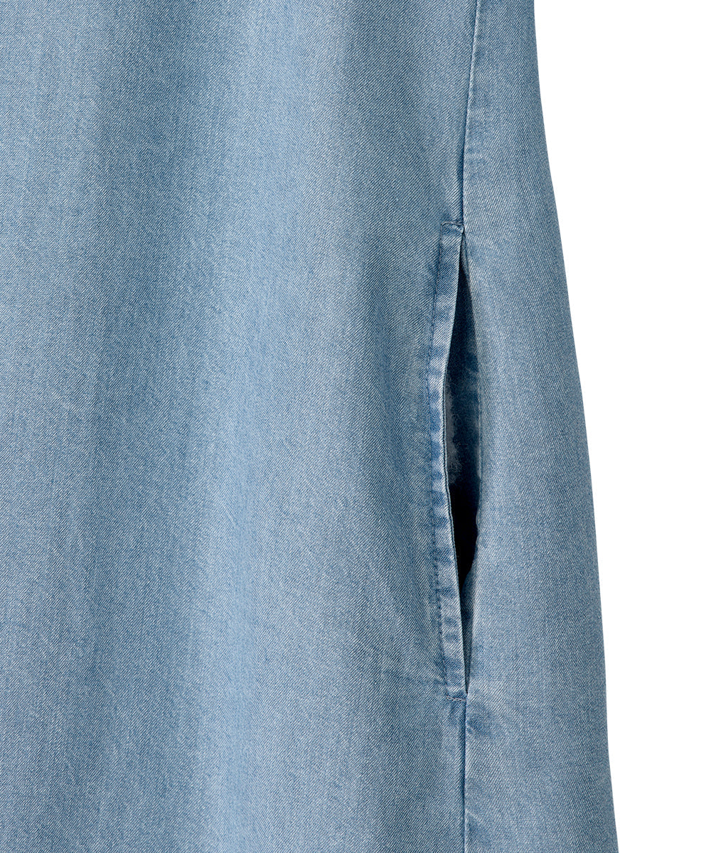 Denim dress with in-seam pocket on side